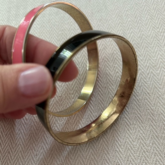 Pair of pink and black enamel bangle style bracelets - Picture 4 of 6